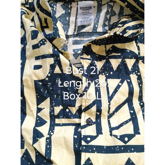 Netflix Stranger Things Men's Large Yellow Black Geometric‎ Aztec Button Shirt - Picture 11 of 11